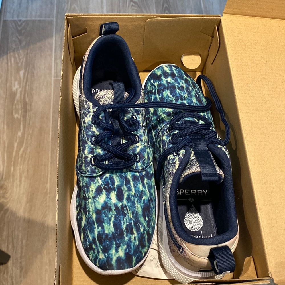 Sperry waterlust shoes